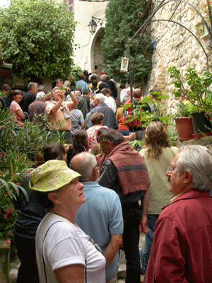 La puada devèrs lo castèu